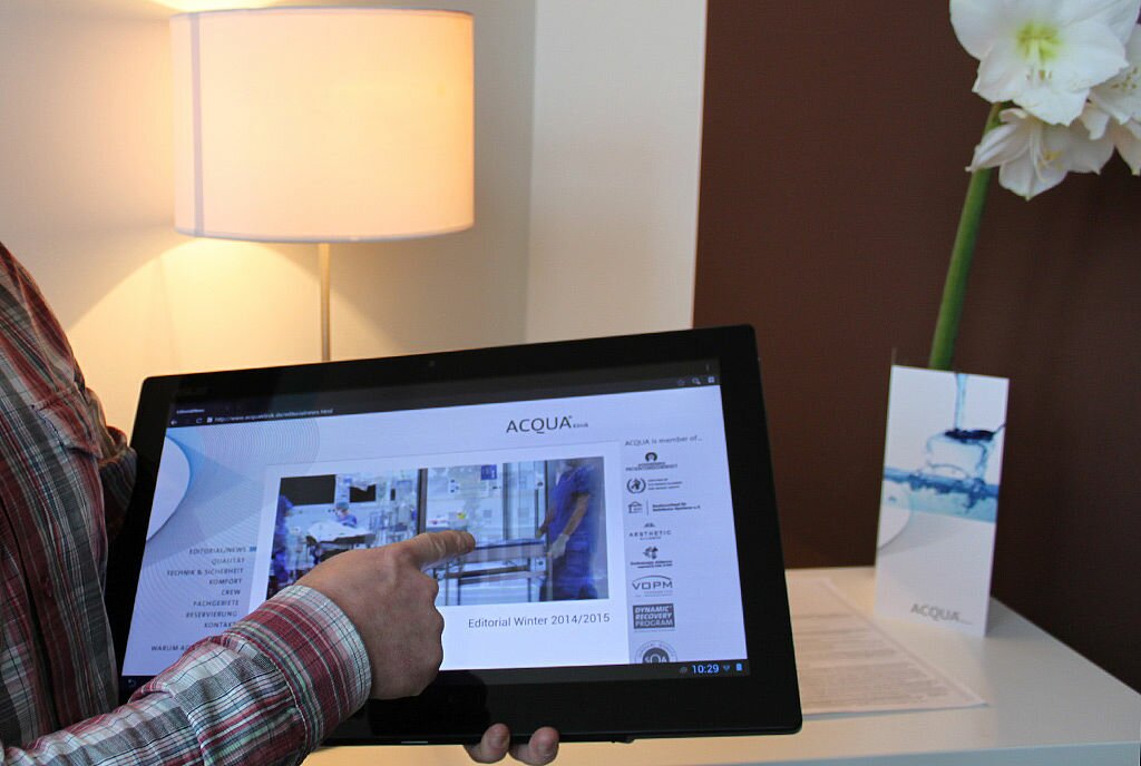 ACQUA Entertainment System Tablet